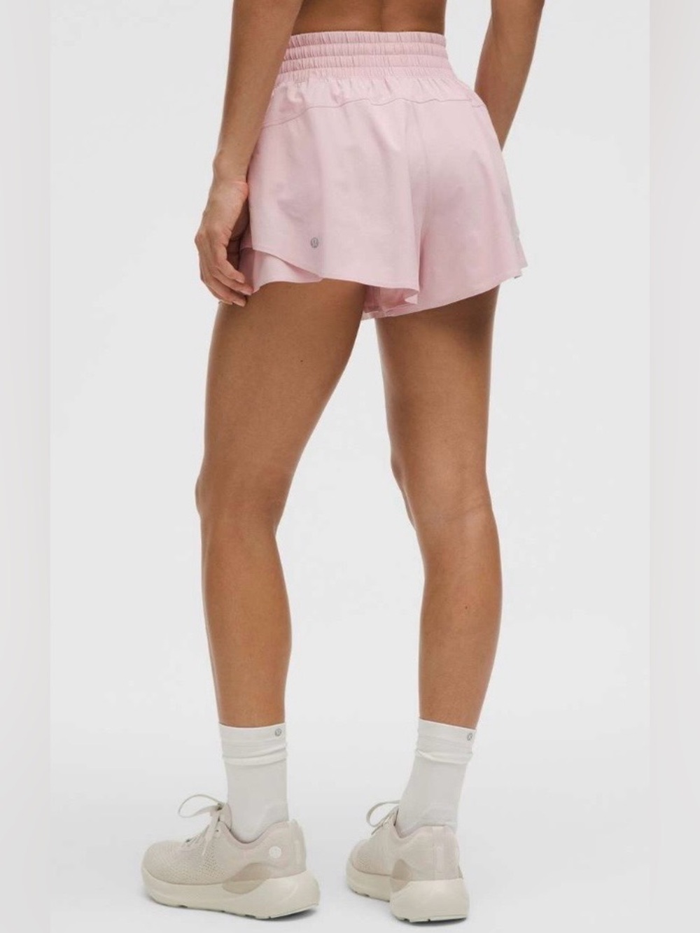 Lululemon NWT Shake It Out High Rise Run 2.5 Athletic Shorts light pink Size S - Picture 2 of 10